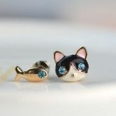 Par de brincos peixe e gato