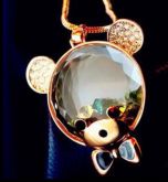 Corrente com pingente urso com cristais dentro