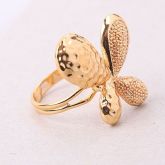 Anel desing flor